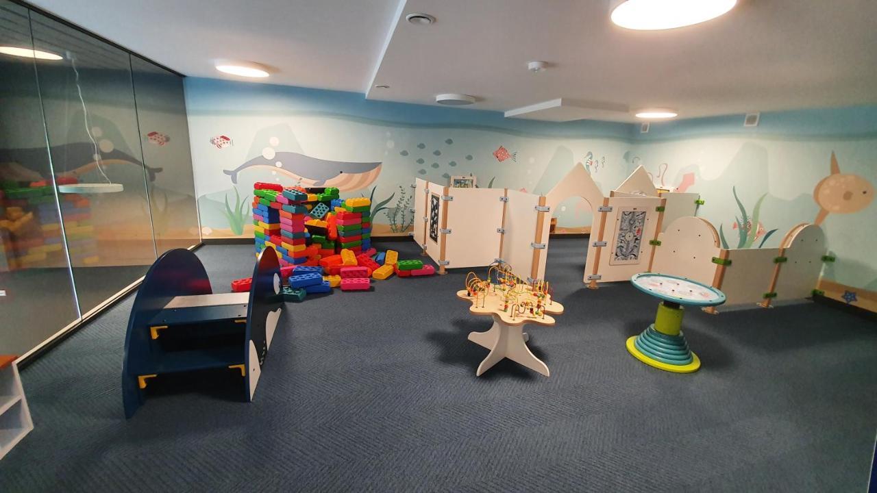 Apartament Baltyk Nadmorskie Tarasy Z Parkingiem Kołobrzeg Exterior foto